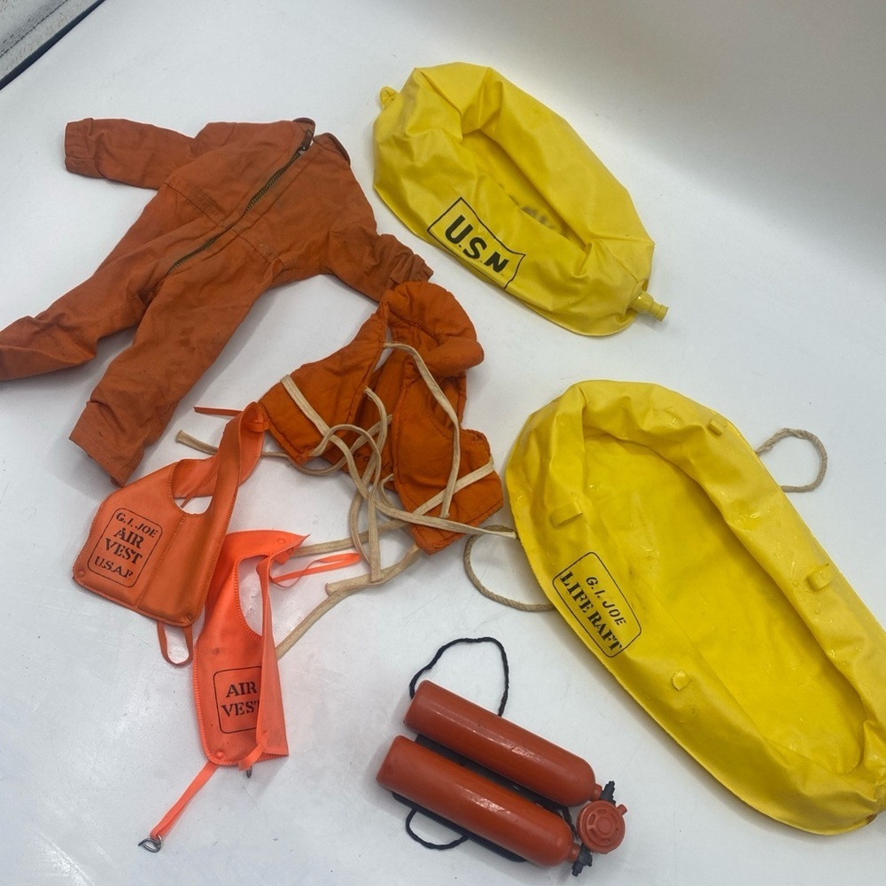 Vintage GI Joe 1964 Navy Attack Raft Life jackets Survival Orange Jumper Tank